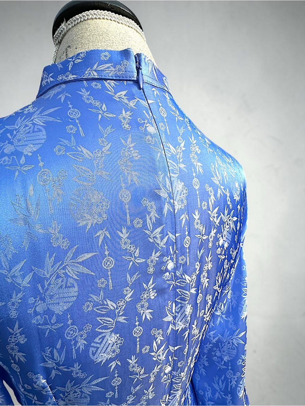 Yaly Couture Genuine Silk Blend Ao Dai Vietnamese Traditional Dress - Blue - Picture 9 of 14